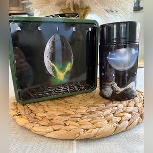 Alien Embossed Metal Lunchbox & Thermos- 2014-PX Previews Exclusive-Diamond Toys